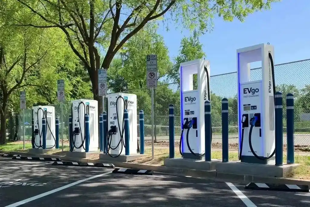 新能源汽車充電樁.png